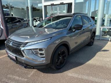 Voir le détail de l'offre de cette MITSUBISHI Eclipse Cross 2.4 MIVEC PHEV 188ch Black Collection 4WD 2023 de 2024 en vente à partir de 34 499 € 