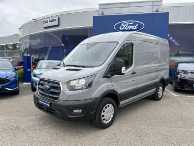 Voir le détail de l'offre de cette FORD Transit 2T Fg PE 350 L2H2 135 kW Batterie 75/68 kWh Trend Business de 2023 en vente à partir de 405.76 €  / mois