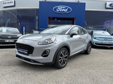 Voir le détail de l'offre de cette FORD Puma 1.0 EcoBoost 125ch mHEV Titanium 6cv de 2020 en vente à partir de 216.85 €  / mois