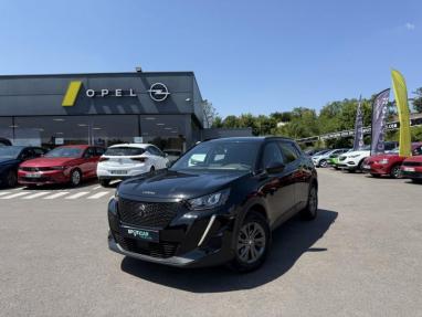 Voir le détail de l'offre de cette PEUGEOT 2008 1.2 PureTech 100ch S&S Style de 2023 en vente à partir de 15 499 € 
