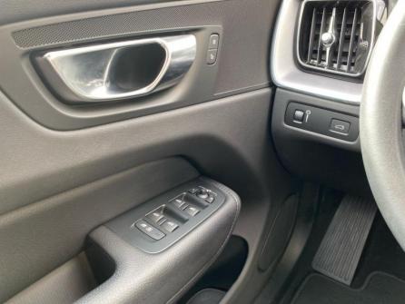 VOLVO XC60 B4 AdBlue 197ch Momentum Business Geartronic à vendre à Auxerre - Image n°11