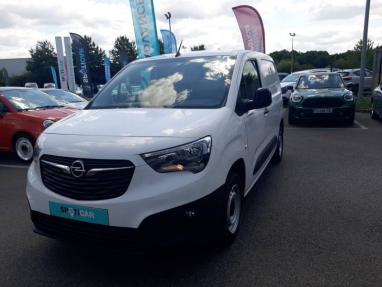Voir le détail de l'offre de cette OPEL Combo Cargo L1H1 Standard 1.5 100ch S&S Pack Clim de 2021 en vente à partir de 184.73 €  / mois