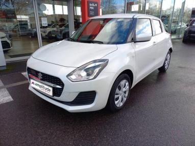 Voir le détail de l'offre de cette SUZUKI Swift 1.2 Dualjet Hybrid 83ch Avantage de 2023 en vente à partir de 137.89 €  / mois